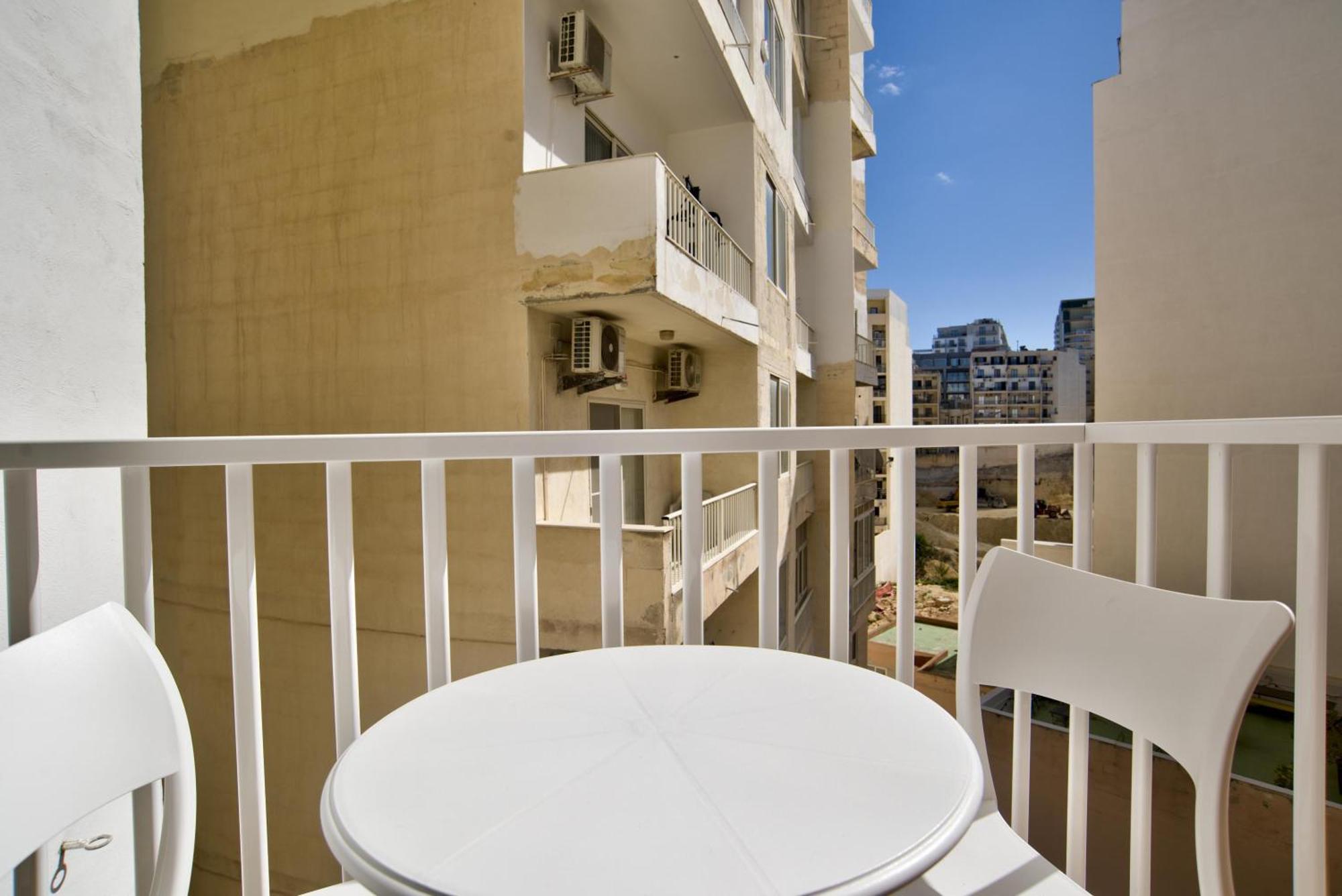 Tower Road Sliema 2-Bedroom Central Apartments Exterior foto